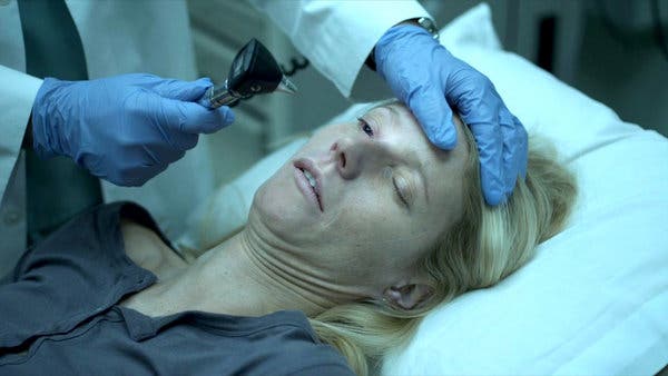 The film opens with a patient zero, in this case, Paltrow, as Beth Imhoff, on day two of the outbreak 