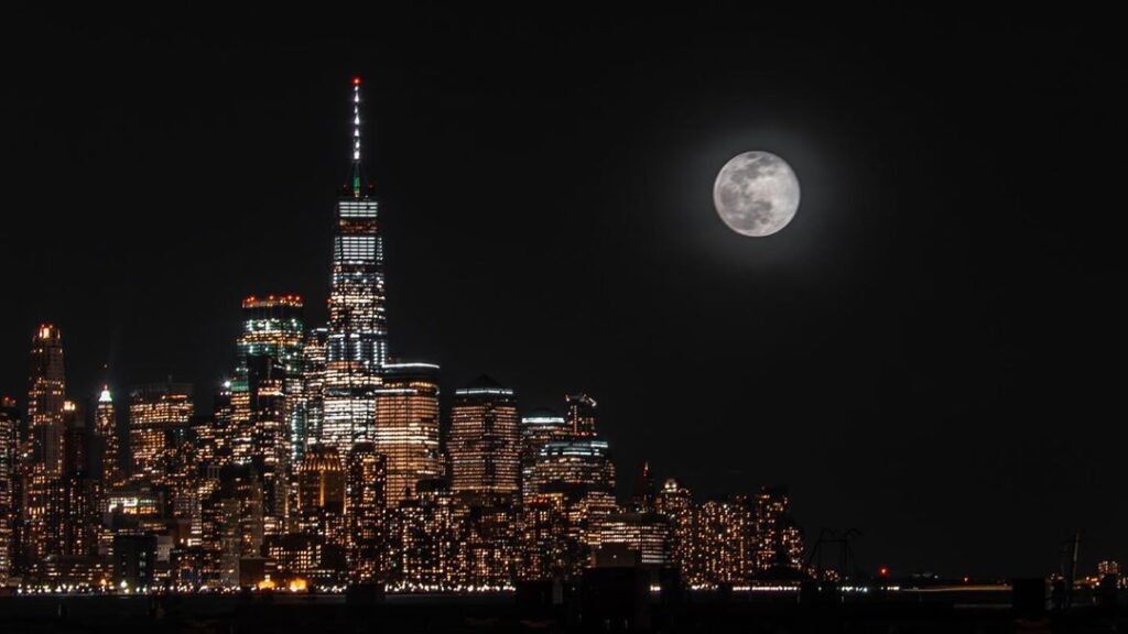 The big moon in New Jersey. Credit: Patrick Lopes  