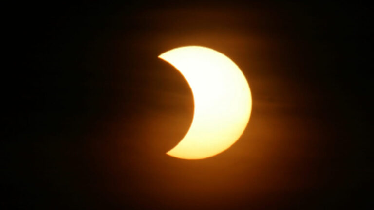 Pakistan observes the Partial Solar Eclipse of 2022