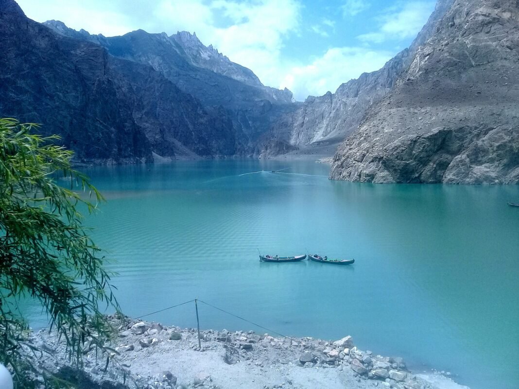 Attabad Attabad lake, cascading hazard